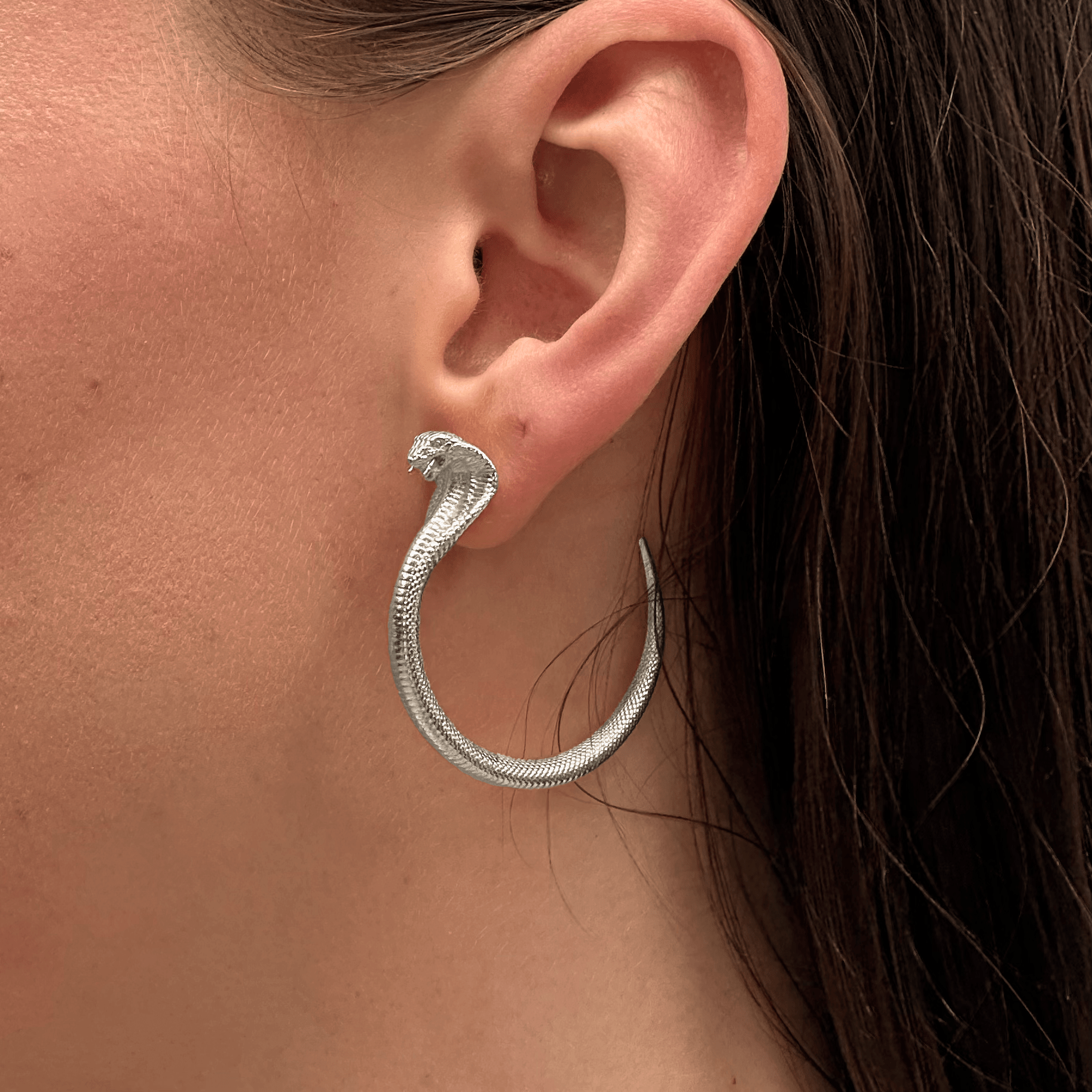 Cobra Earrings With Stone - BOA PALACE