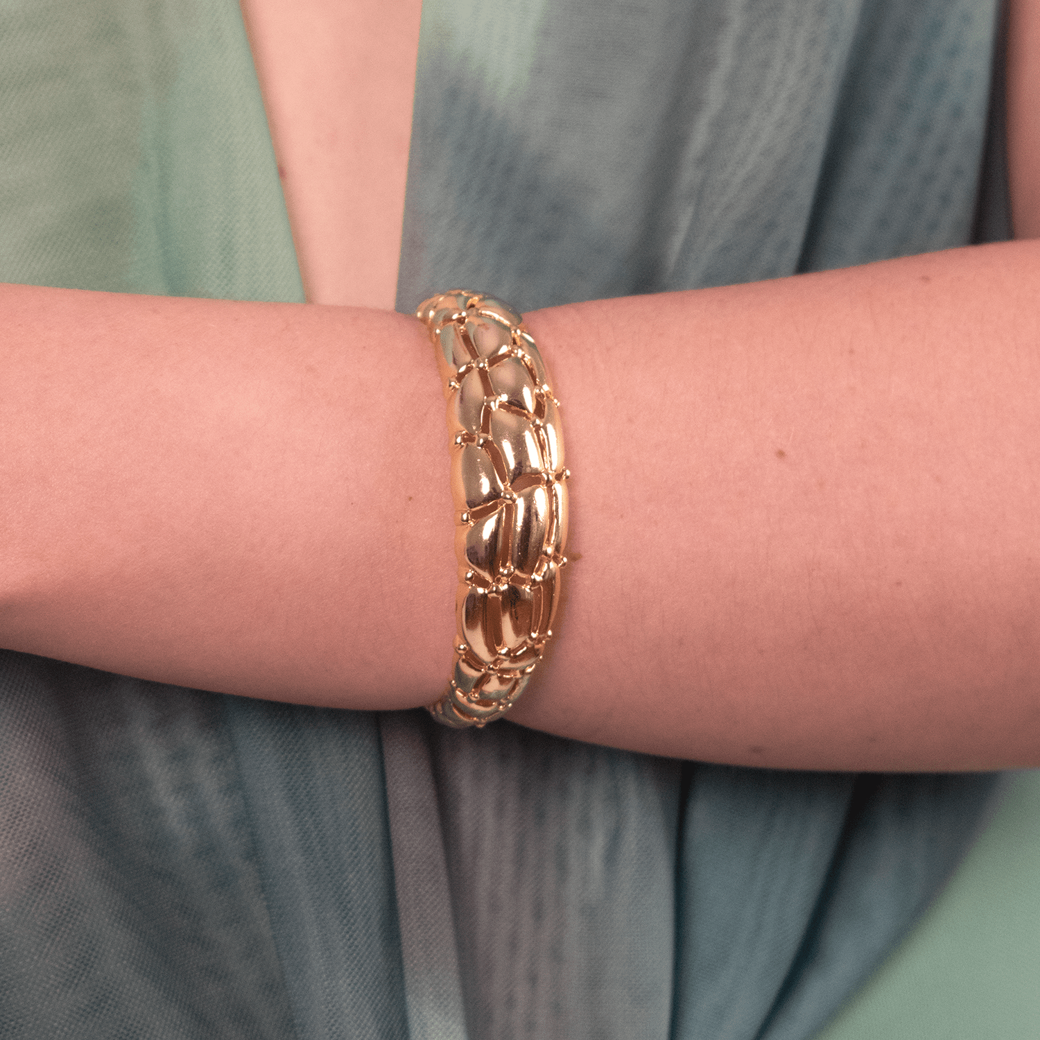Theia Bangle - BOA PALACE