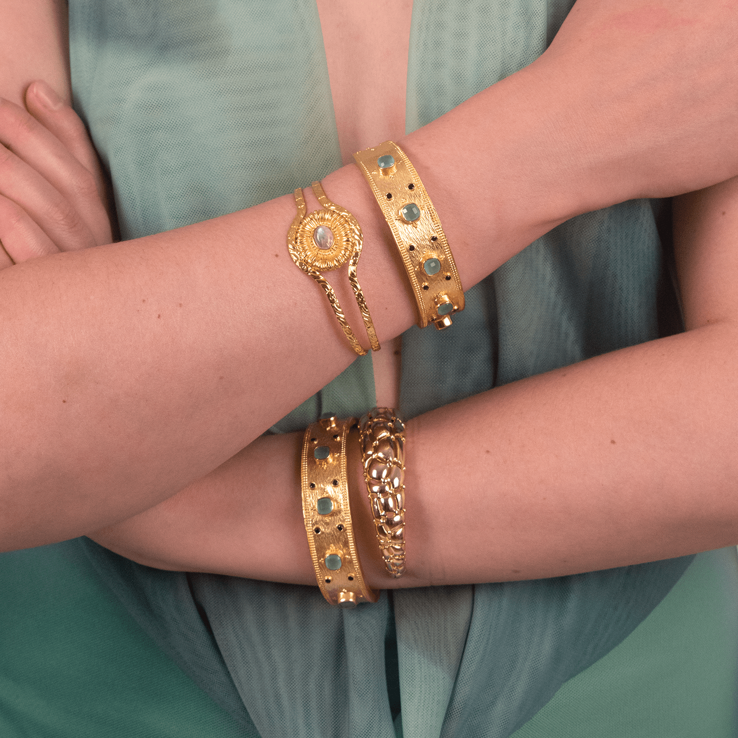 Antheia Bangle - BOA PALACE