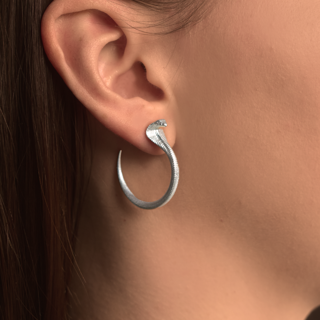 Petites boucles d'oreilles Cobra