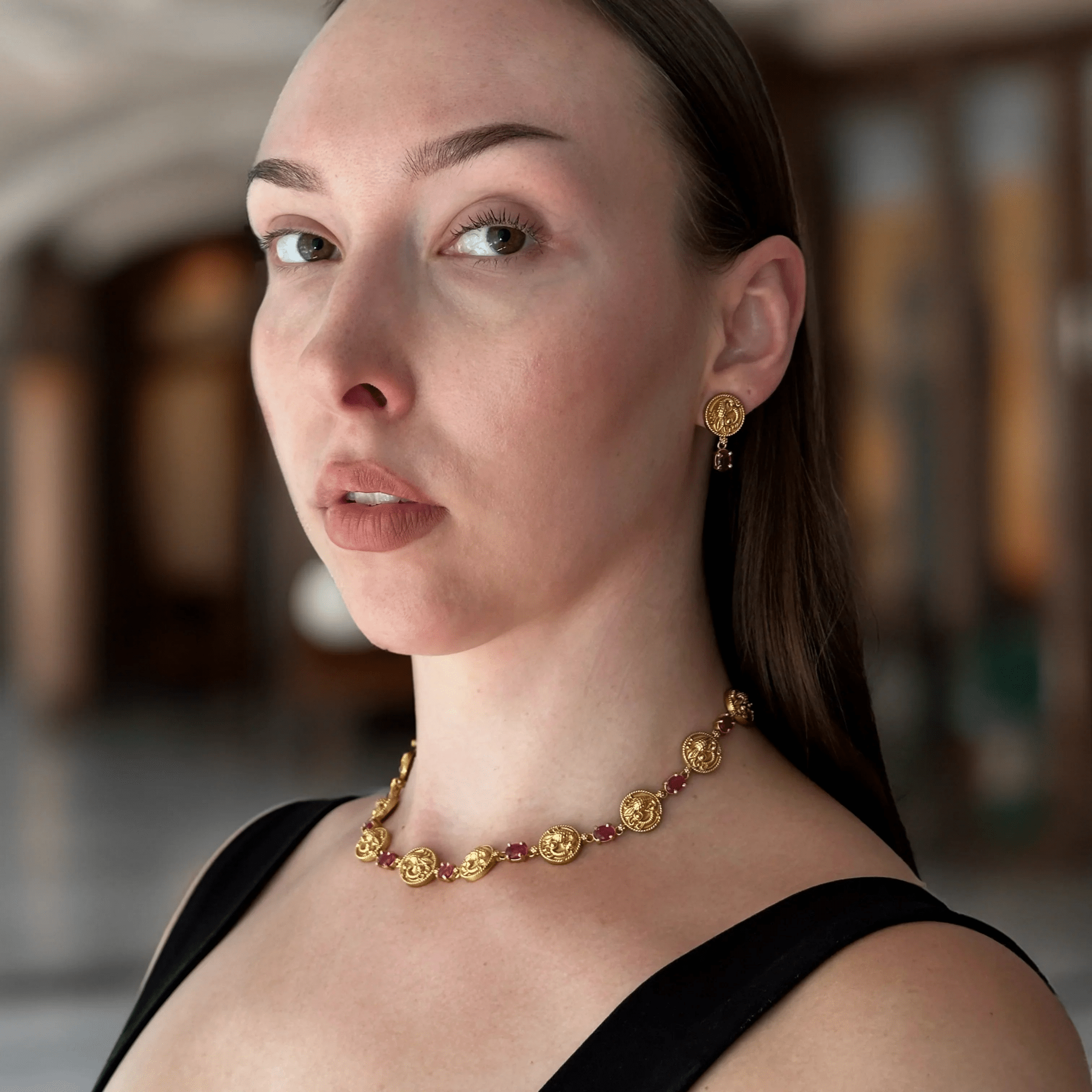 Peacock In a Coin Necklace / Pink | white - BOA PALACE